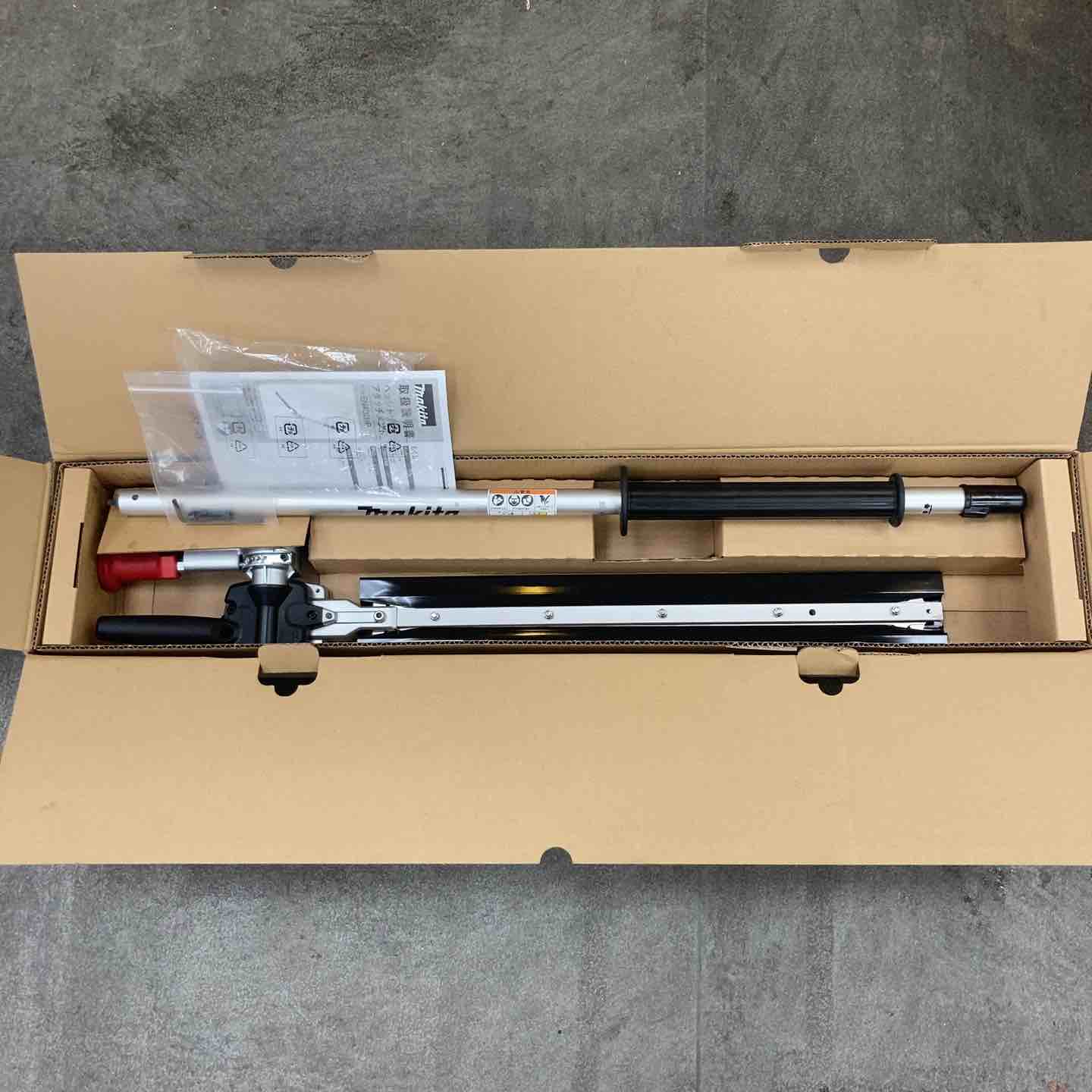 ◇マキタ(Makita) ヘッジトリマアタッチメント EN402MP A-76043【川崎