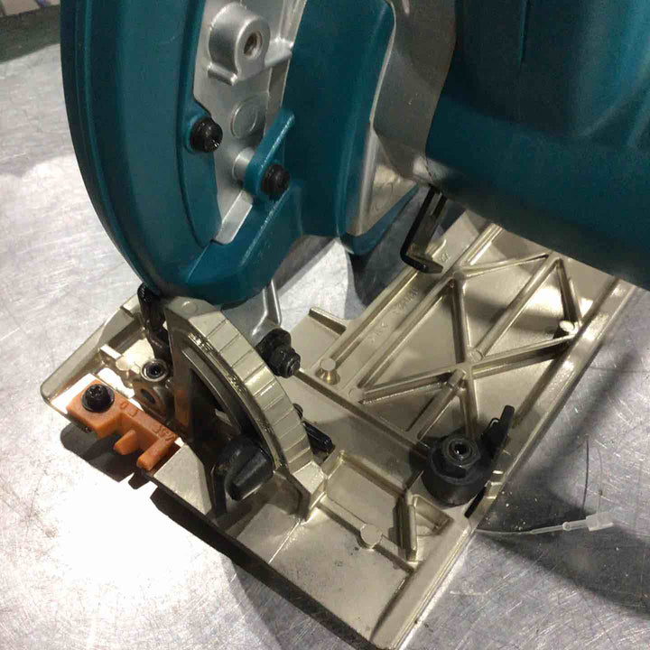 ★マキタ(makita) 丸のこ 5837BA【川口店】