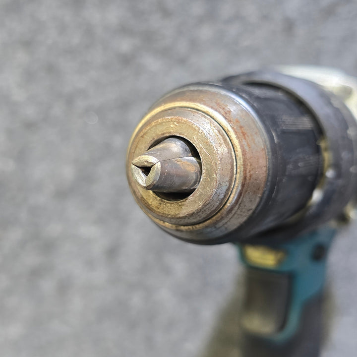 【中古品】マキタ(makita) コードレス振動ドリルドライバー HP484DZ【桶川店】