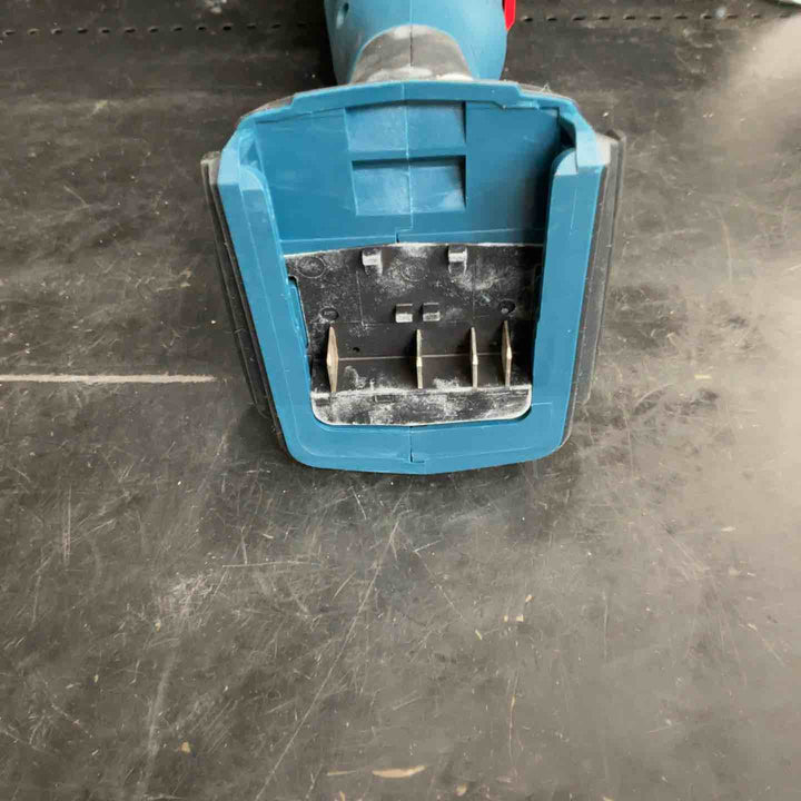 ボッシュ(BOSCH) 18V コードレスディスクグラインダー X-LOCK スタートキット(アクセサリーセット・8.0Ahバッテリー1個・充電器・キャリングケース付) GWX18V-10SC5J【草加店】