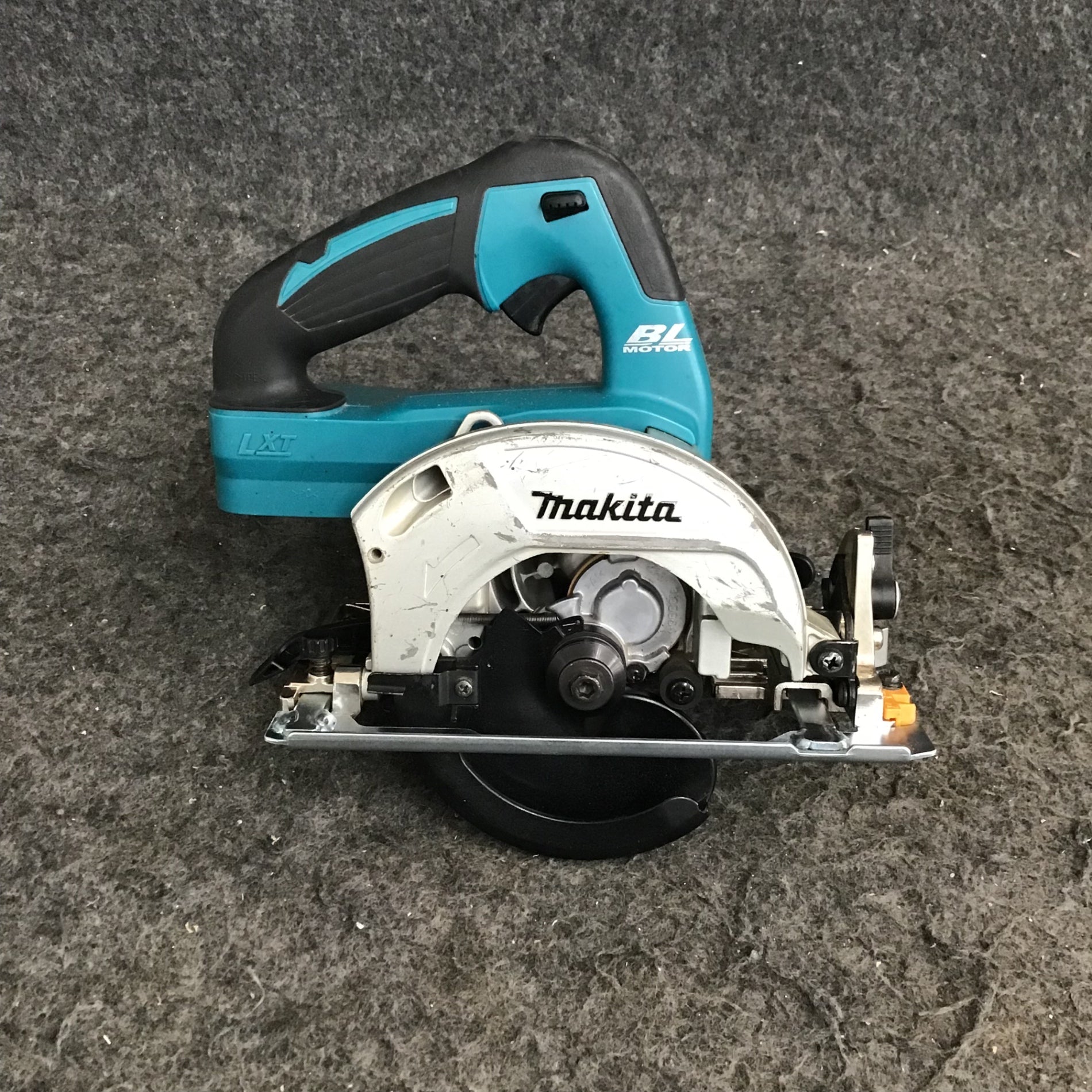 中古品】マキタ/makita コードレス丸のこ HS470DZ 【鴻巣店】 – アクト