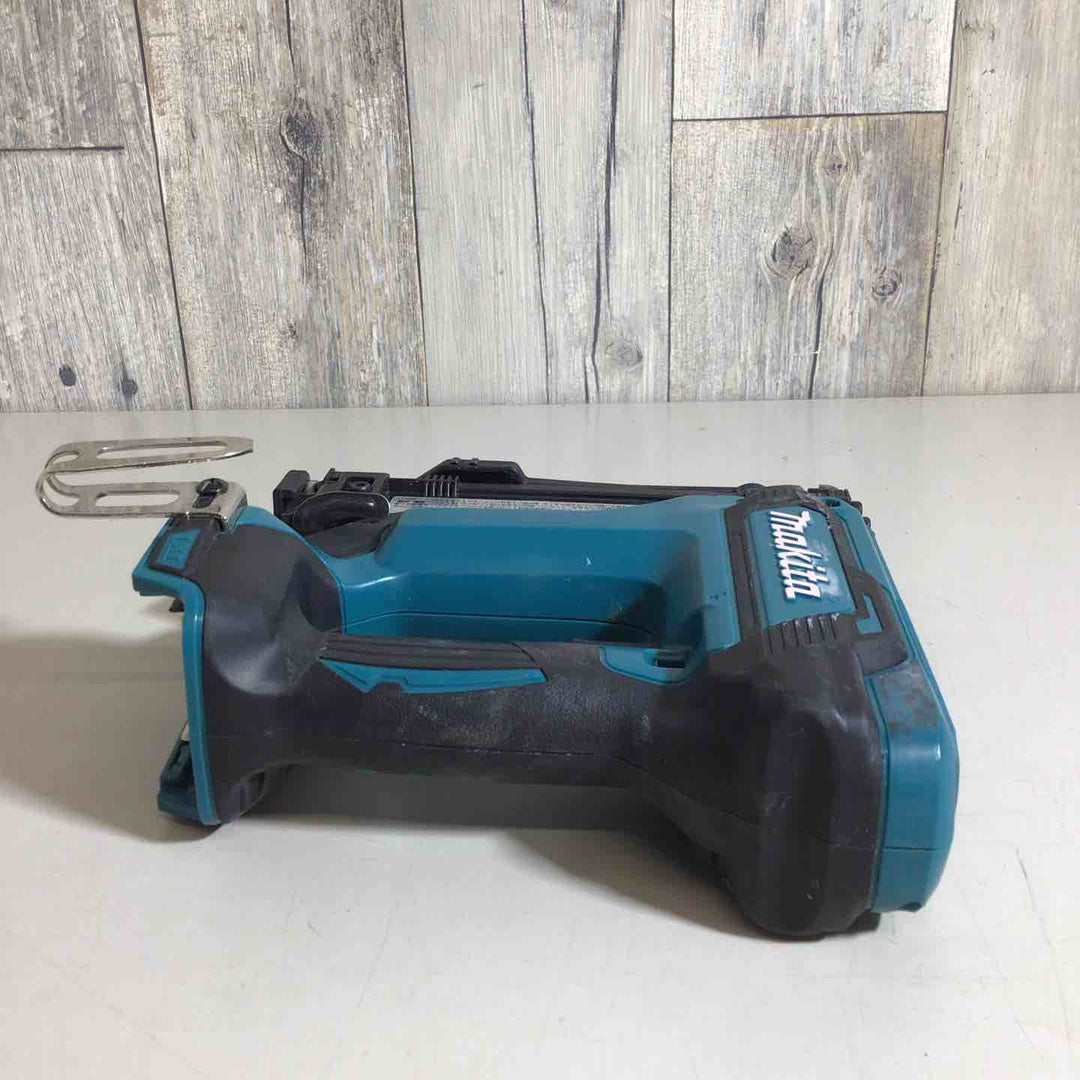 ◇マキタ(makita) コードレスタッカー ST421DZ【戸田店】
