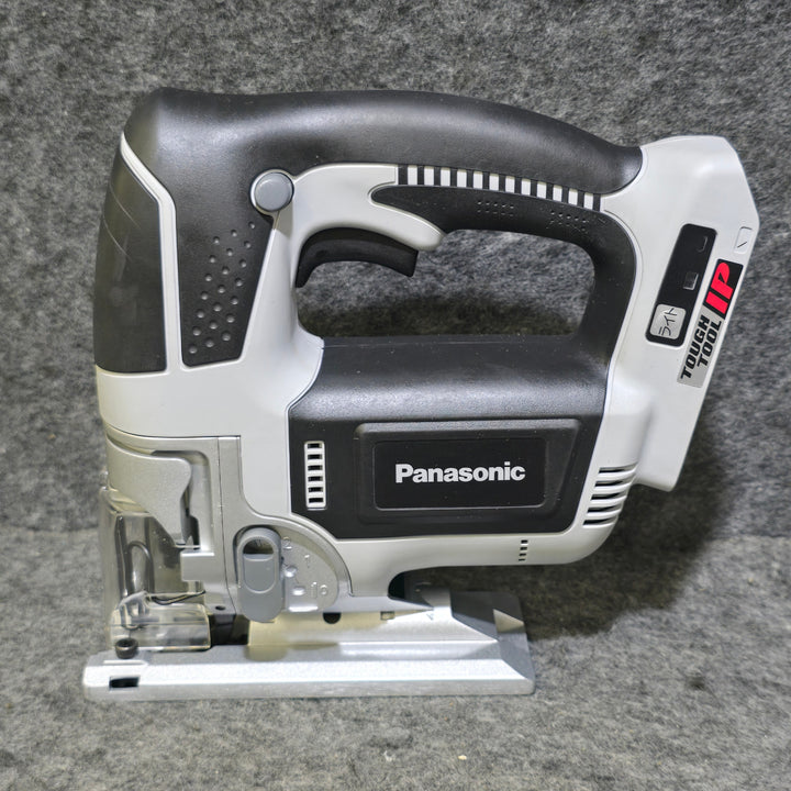 【中古品・18V 5.0Ahバッテリ1個、充電器、ケース付き!】パナソニック(Panasonic) コードレスジグソー EZ4550-H グレー【桶川店】