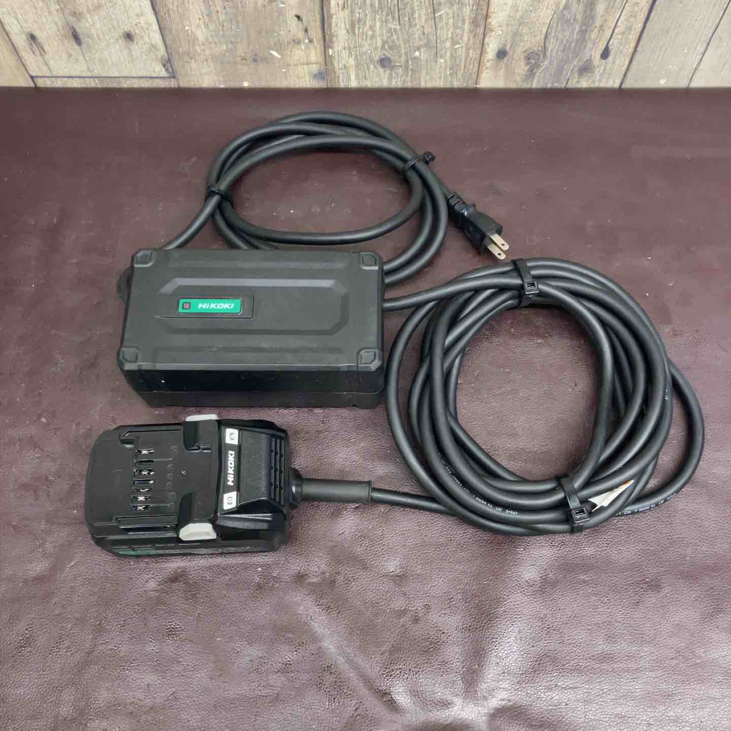 【中古品】 ハイコーキ(HIKOKI ※旧:日立工機) AC/DCアダプター ET36A 100→36V マルチボルト蓄電池対応 【東大和店】 中古品】 ハイコーキ(HIKOKI ※旧:日立工機) AC/DCアダプター ET36A 100
