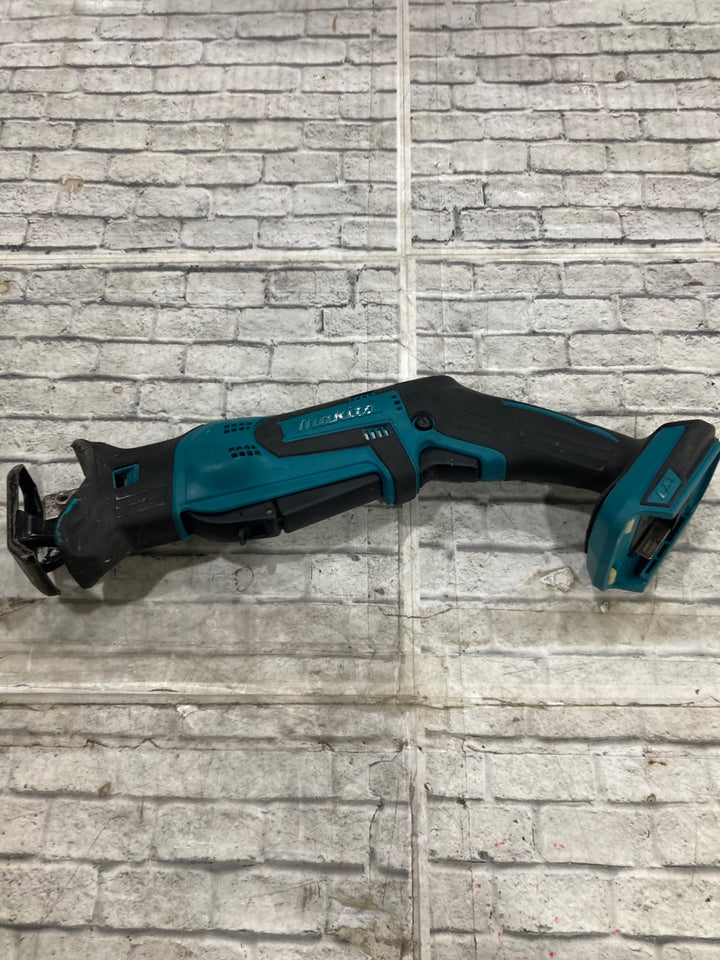 ★マキタ(makita) コードレスレシプロソー JR144DZ 最大切断能力 パイプ ø50mm 木材50mm【川口店】