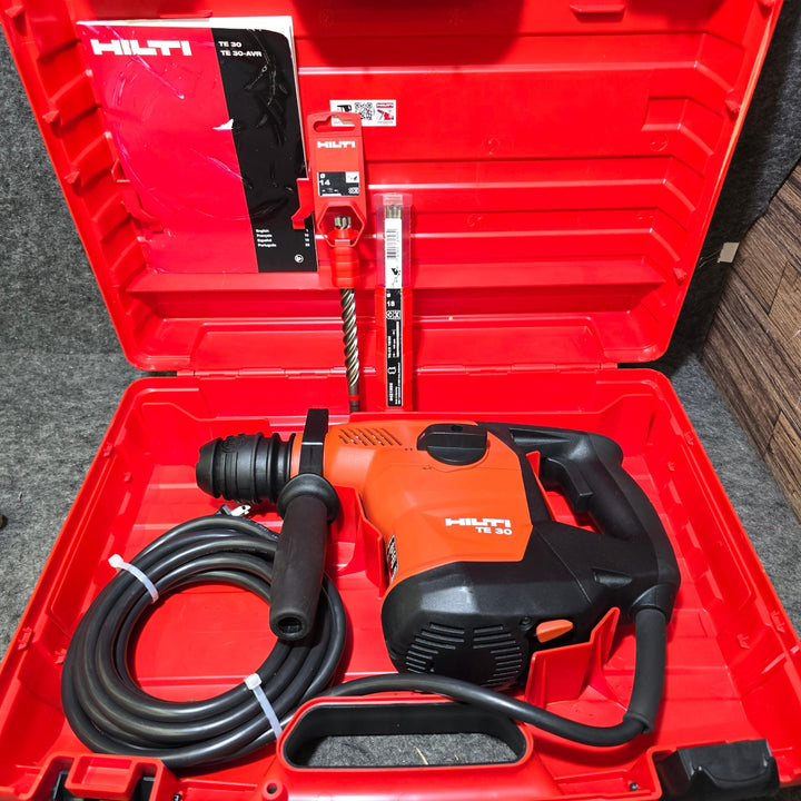 【超美品・18Φ/14Φドリルビット2本付属!】ヒルティ(HILTI) コード式ロータリーハンマー TE30【桶川店】