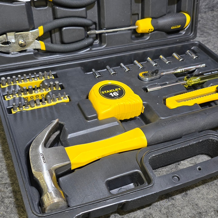 【美品】STANLEY(スタンレー) 工具セット Stanley 65 ピース Homeowner's ツールキット 94248【桶川店】