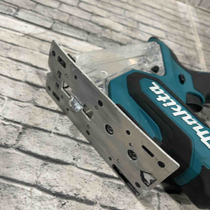 ◇マキタ(makita) コードレスボードカッタ SD140DZ【川口店】