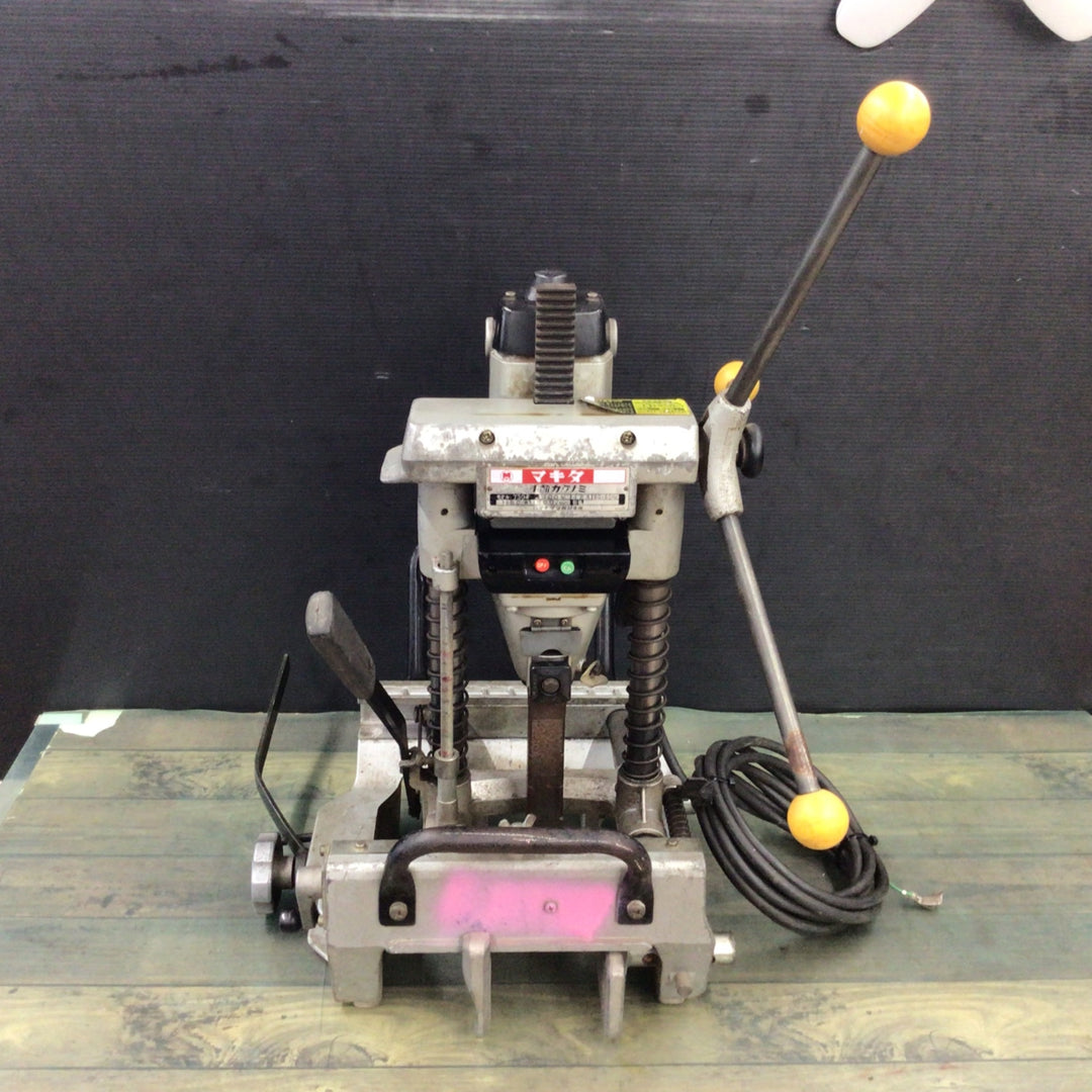 マキタ(makita) 4寸手動角のみ 7304 【東大和店】