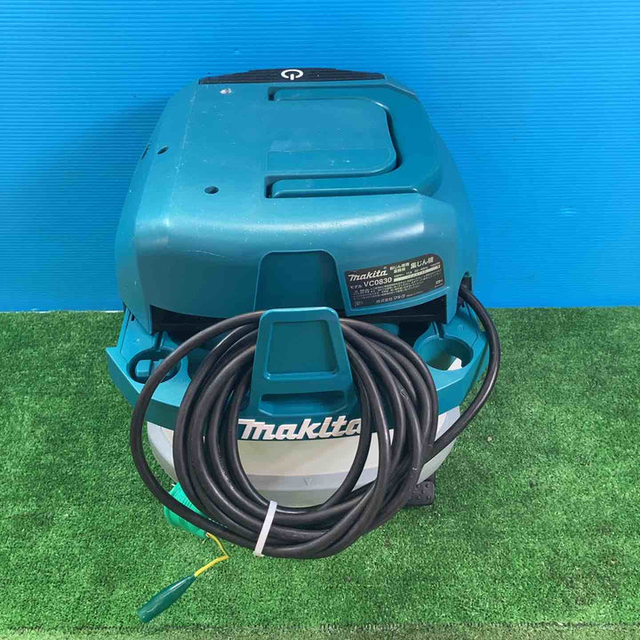 【店頭受取り限定】★マキタ(makita) 集じん機 乾式 VC0830【岩槻店】