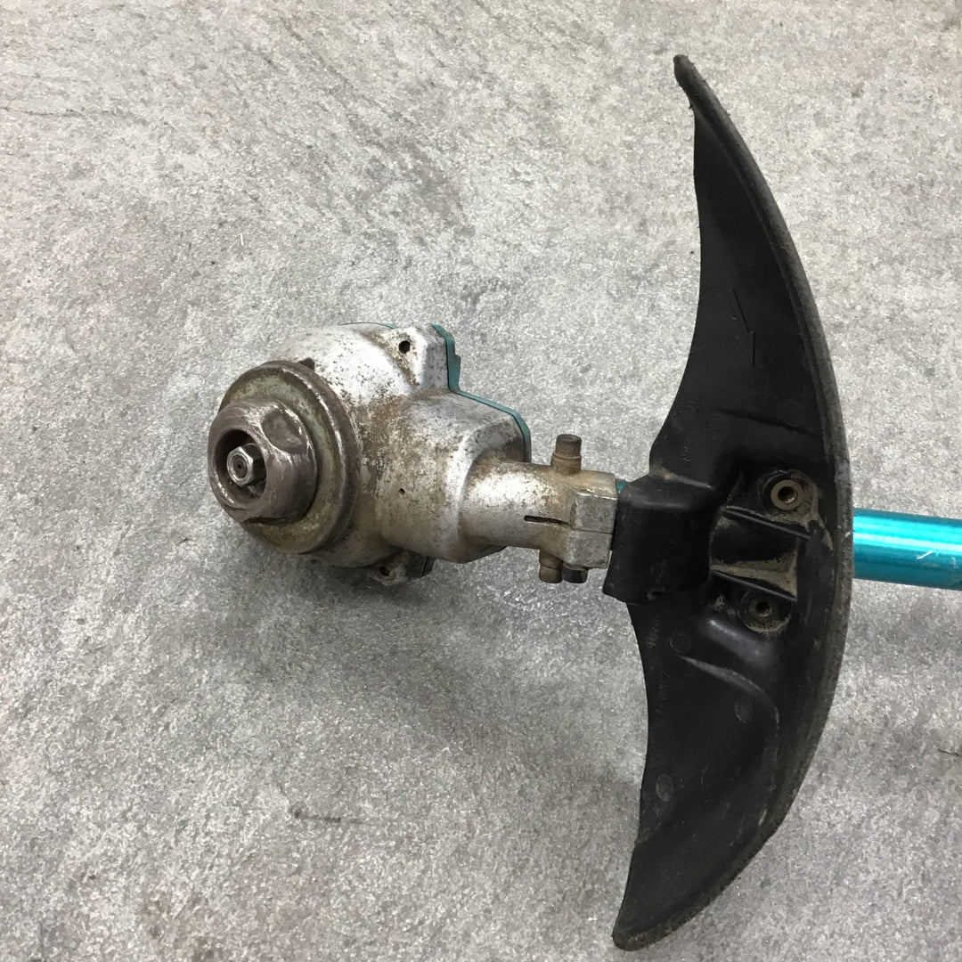 〇マキタ(makita) コードレス刈払機 ループハンドル MUR368LDZ【川崎店】