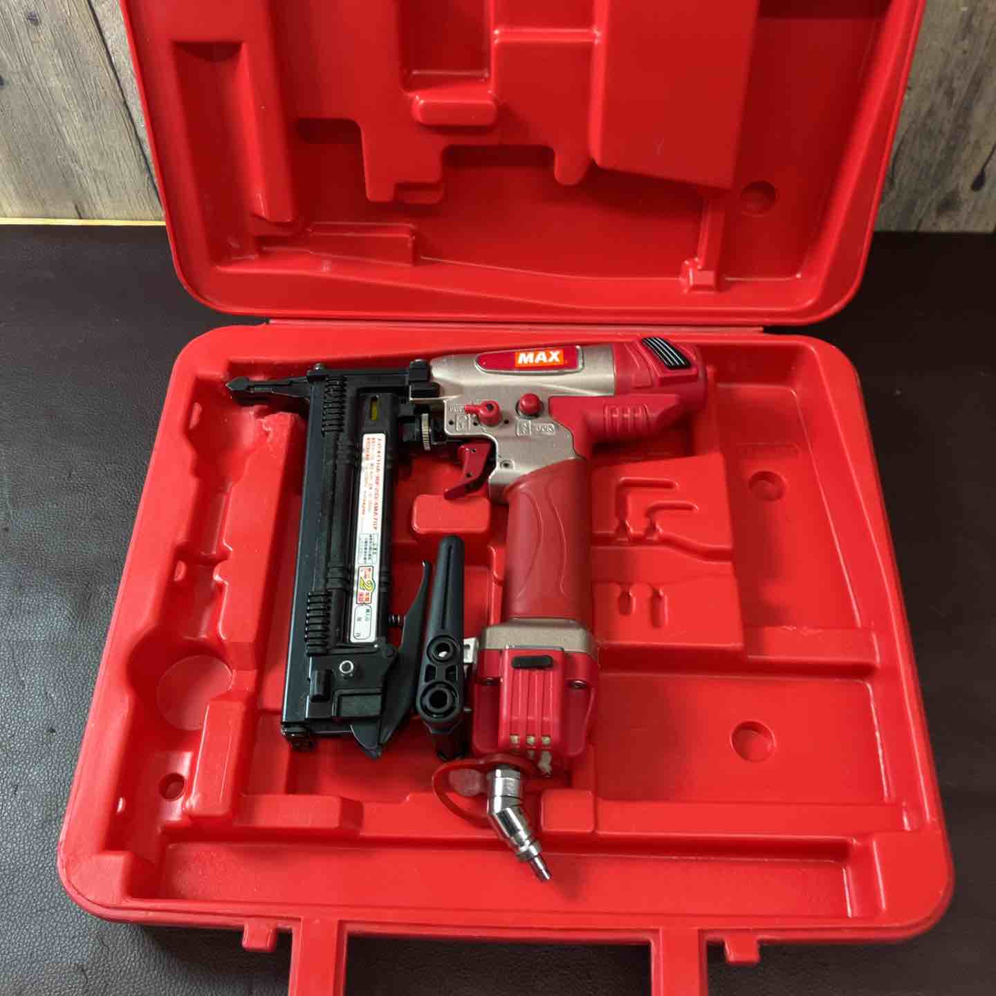 中古品】☆マックス(MAX) 高圧フロアタッカ HA-38F2(D)/4MA