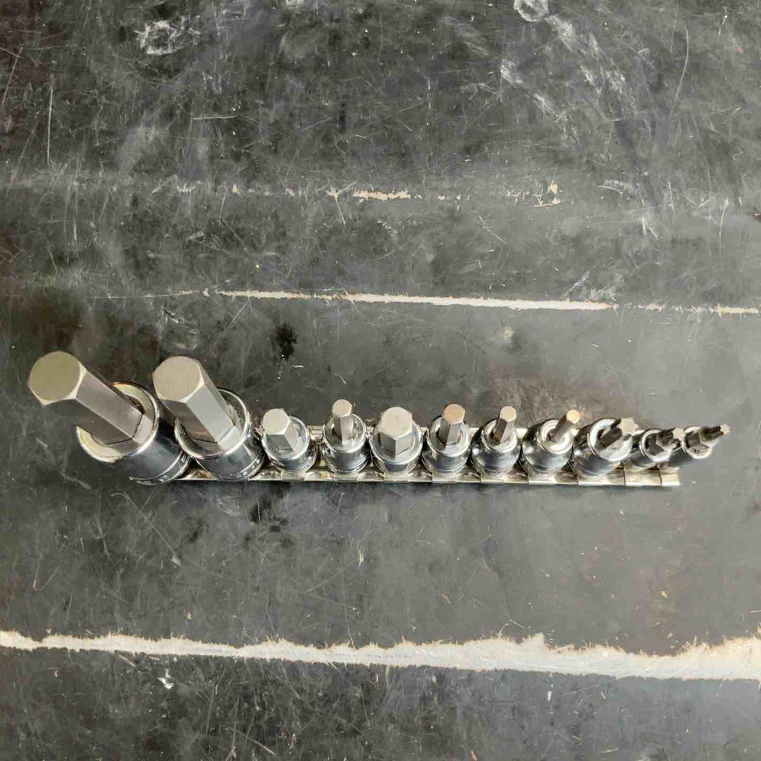 スナップオン(Snap-on) ヘックスソケット(インチ) 8点 トルクスソケット 3点 計11点セット サイズ詳細に記載あり 【草加店】