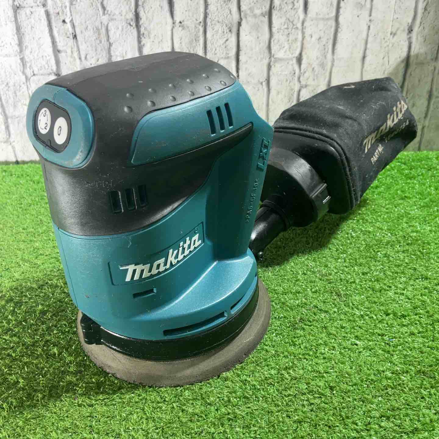 【未使用品】★マキタ(makita) コードレスランダムオービットサンダ BO180DZ【川口店】 ☆マキタ(makita) コードレスランダムオービットサンダ BO180DZ 18V