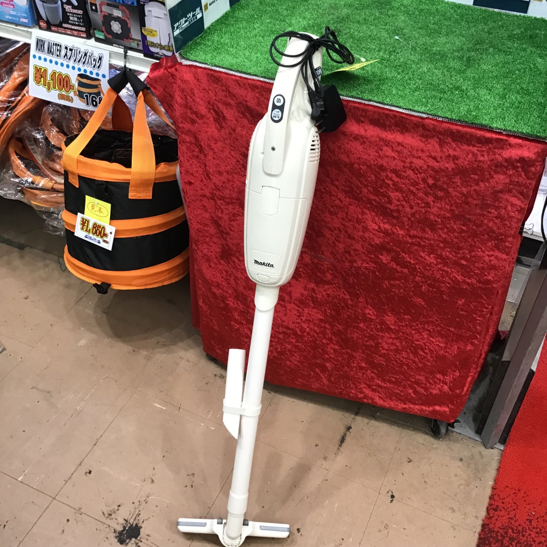 マキタ makita 充電式クリーナー CL105DW【草加店】