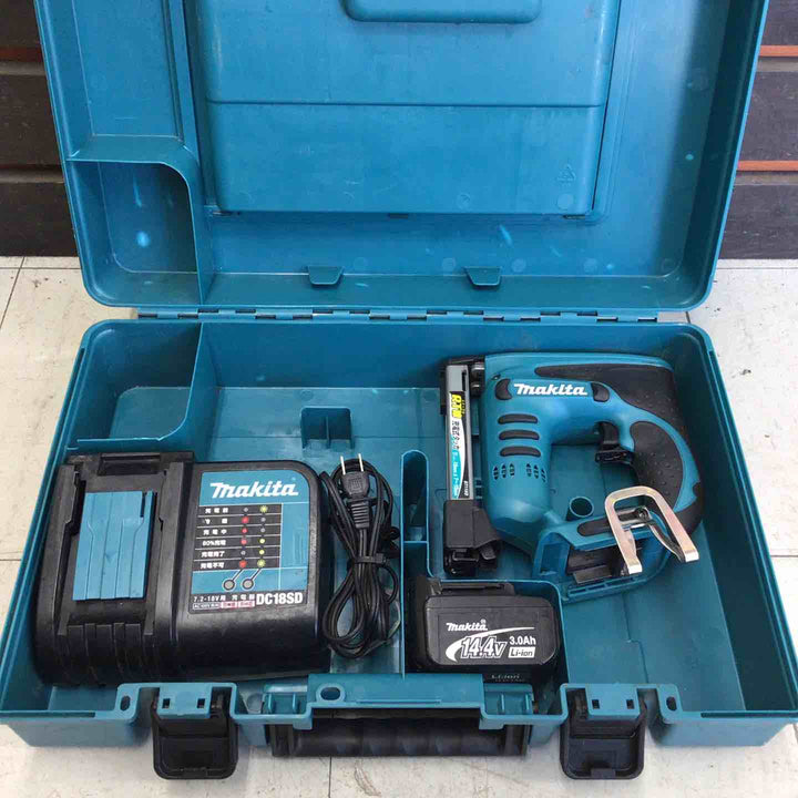 【中古品】 マキタ/makita RT線専用コードレスタッカー ST110DRF 【鴻巣店】