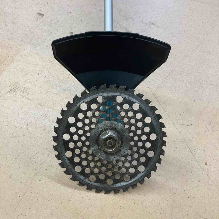 【店頭受取り限定】 マキタ(makita) コードレス刈払機 MUR142UDZ 【東大和店】