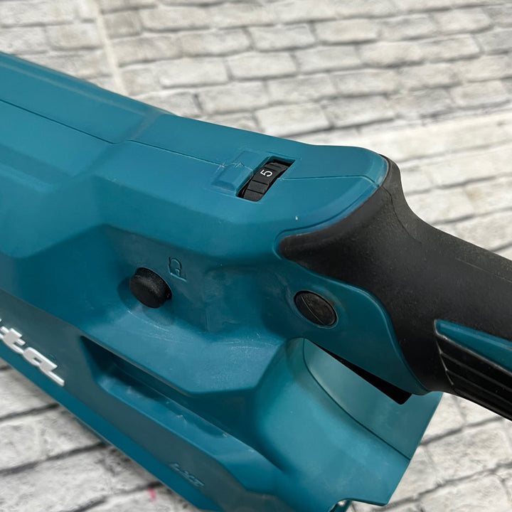 ★マキタ(makita) ドライウォールサンダ SL801DZ【川口店】