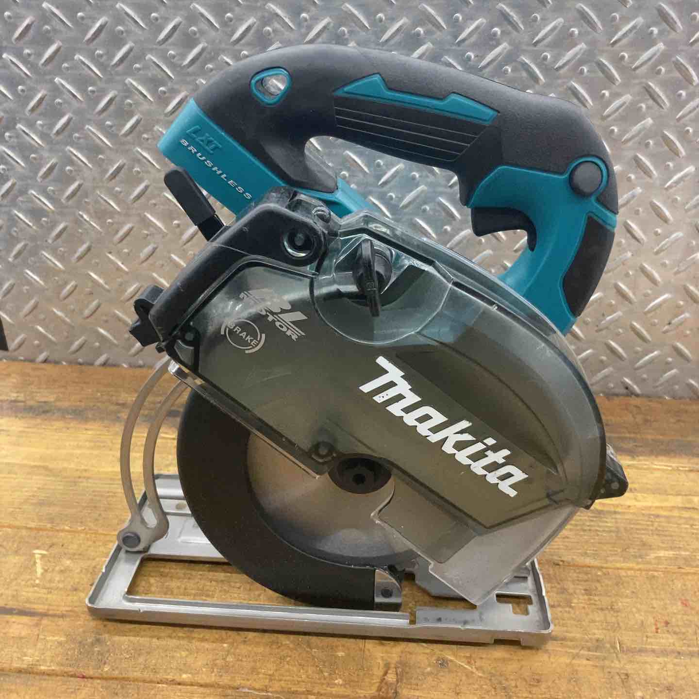 マキタ CS553DZ 充電式チップソーカッター【船橋馬込店】【店頭取引 マキタ CS553DZ 充電式チップソーカッター【船橋馬込店】【店頭取引