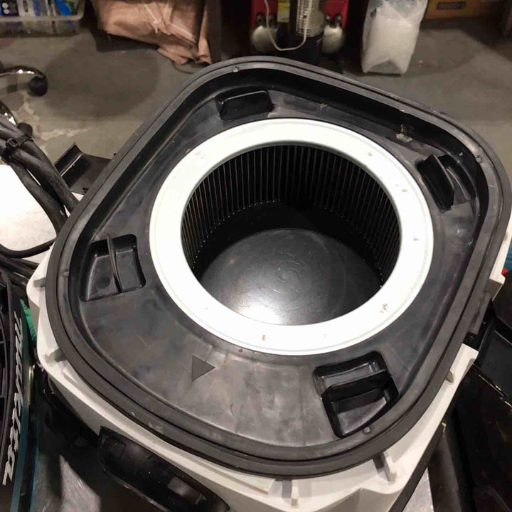 ★マキタ(makita) 集じん機 乾式 484(P)【川口店】