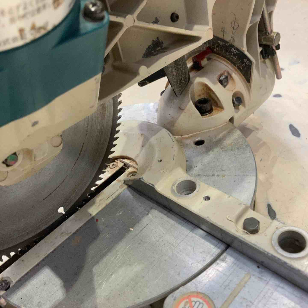 【店頭受取り限定】◇マキタ(makita) 卓上丸ノコ LS0830【町田店】