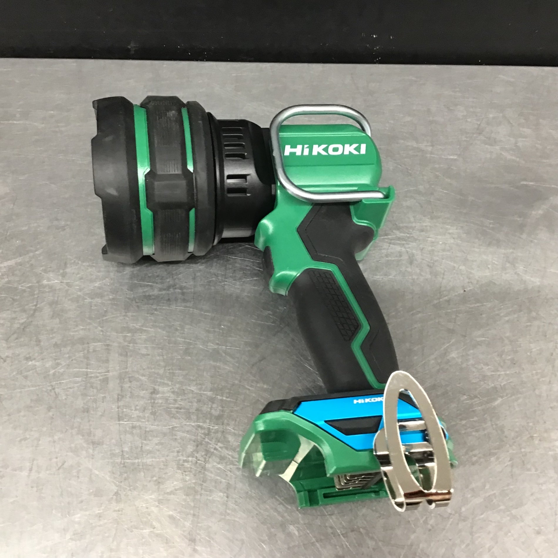 値下げしました！【未使用】ハイコーキ HiKOKI UB18DH(NN) コードレススポットライト 14.4/18V 〇HiKOKI(ハイコーキ) 18V 充電式スポットライト 2モード切り替え 最大