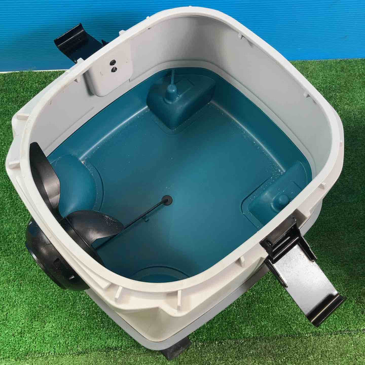 ★マキタ(makita) 粉じん専用 コードレス集じん機 VC867DZ【岩槻店】