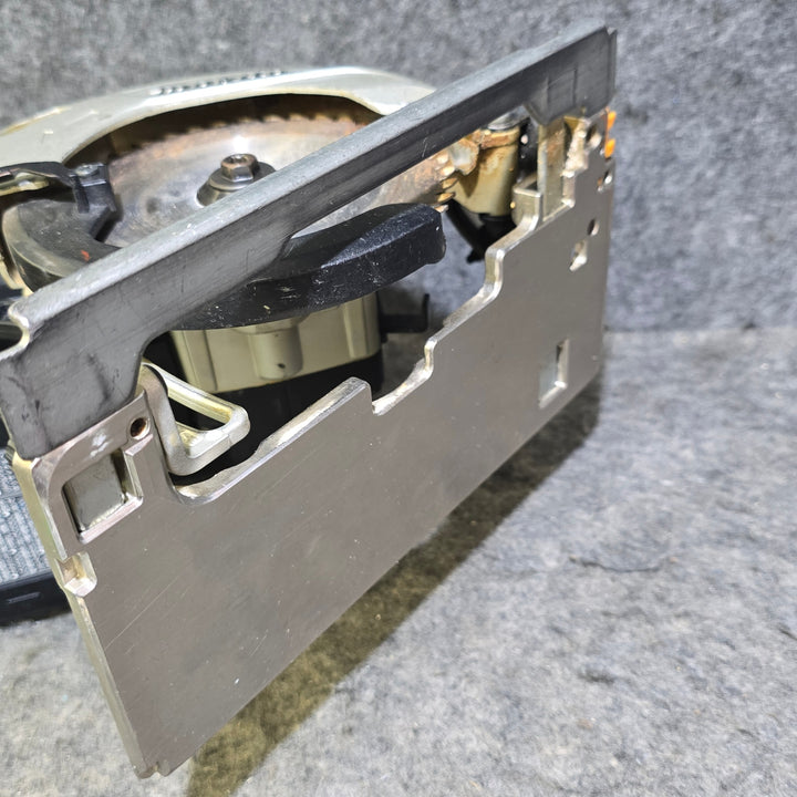 【値下げしました!中古・18V 3.0Ahバッテリ付き!】 マキタ makita 18V 125mm コードレス丸のこ HS471DZB 【桶川店】