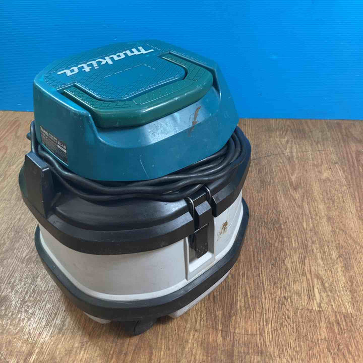 【中古品】マキタ 集塵機 482【岩槻店】