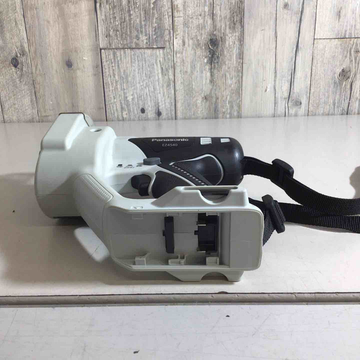 ◇パナソニック(Panasonic) 14.4V コードレス全ネジカッターー EZ4540LZ2S-B【戸田店】