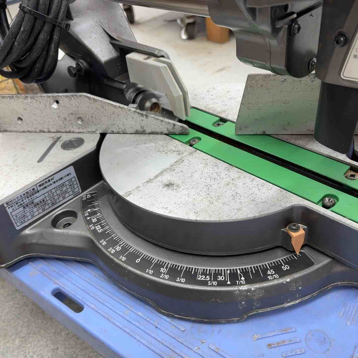 ◇ハイコーキ(HIKOKI ※旧:日立工機) 卓上スライド丸ノコ C8FSE【八潮店】