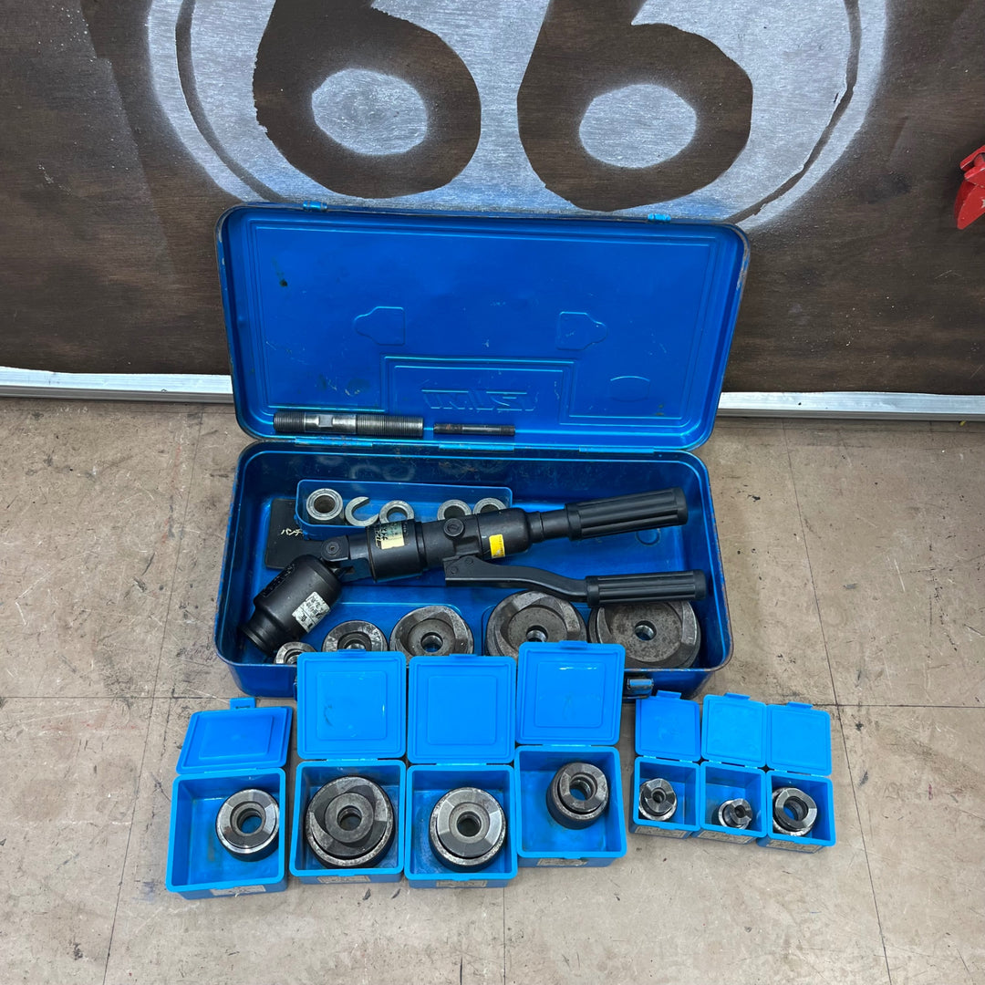 〇泉精器(IZUMI)  手動油圧式パンチャ SH-5PD ナイスパンチ コマ12個(9.25.28.31.36.39.42.51.54.63.75.82)【草加店】