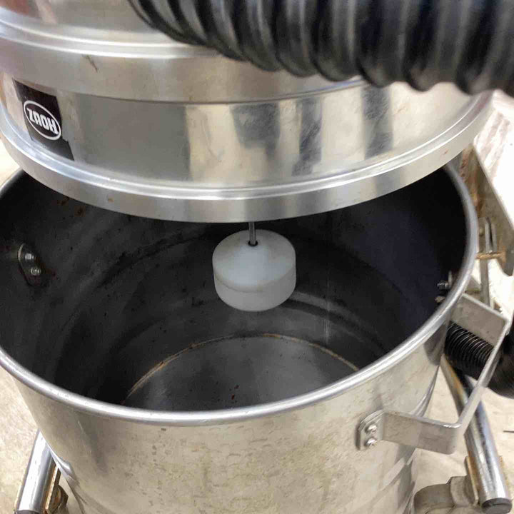 【店頭受取り限定】蔵王産業(ZAOH)/汎用真空掃除機/乾湿両用バキュームクリーナー/バックマンSD3203/吸塵、吸水両用 【越谷店】