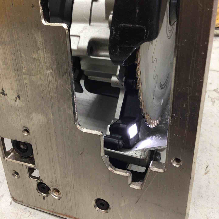 【中古品】 マキタ/makita 電子マルノコ HS6302B 【鴻巣店】