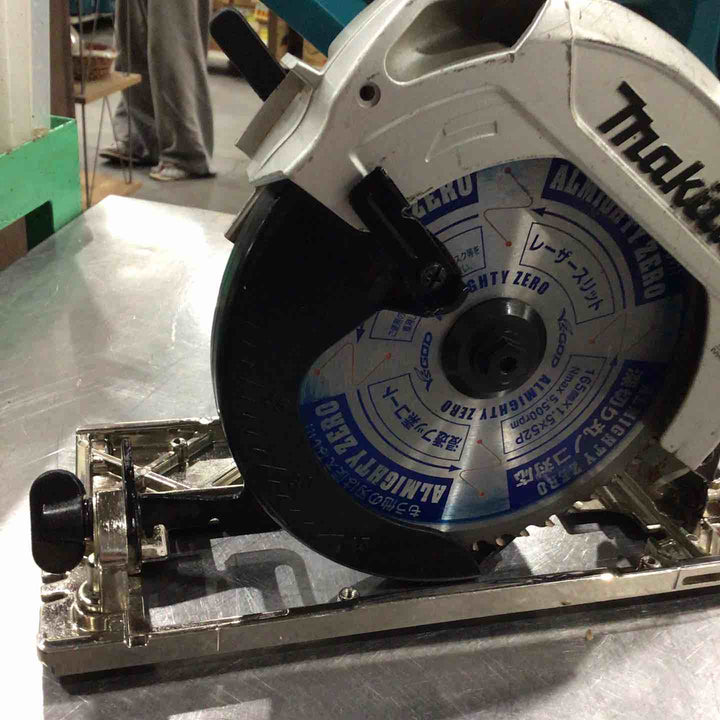 ★マキタ(makita) コードレス丸のこ HS610DZ【川口店】