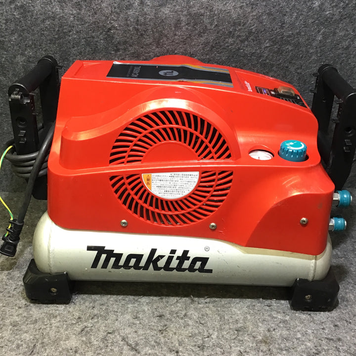 【中古】 マキタ makita 常圧/高圧エアコンプレッサー AC460XLR 【桶川店】