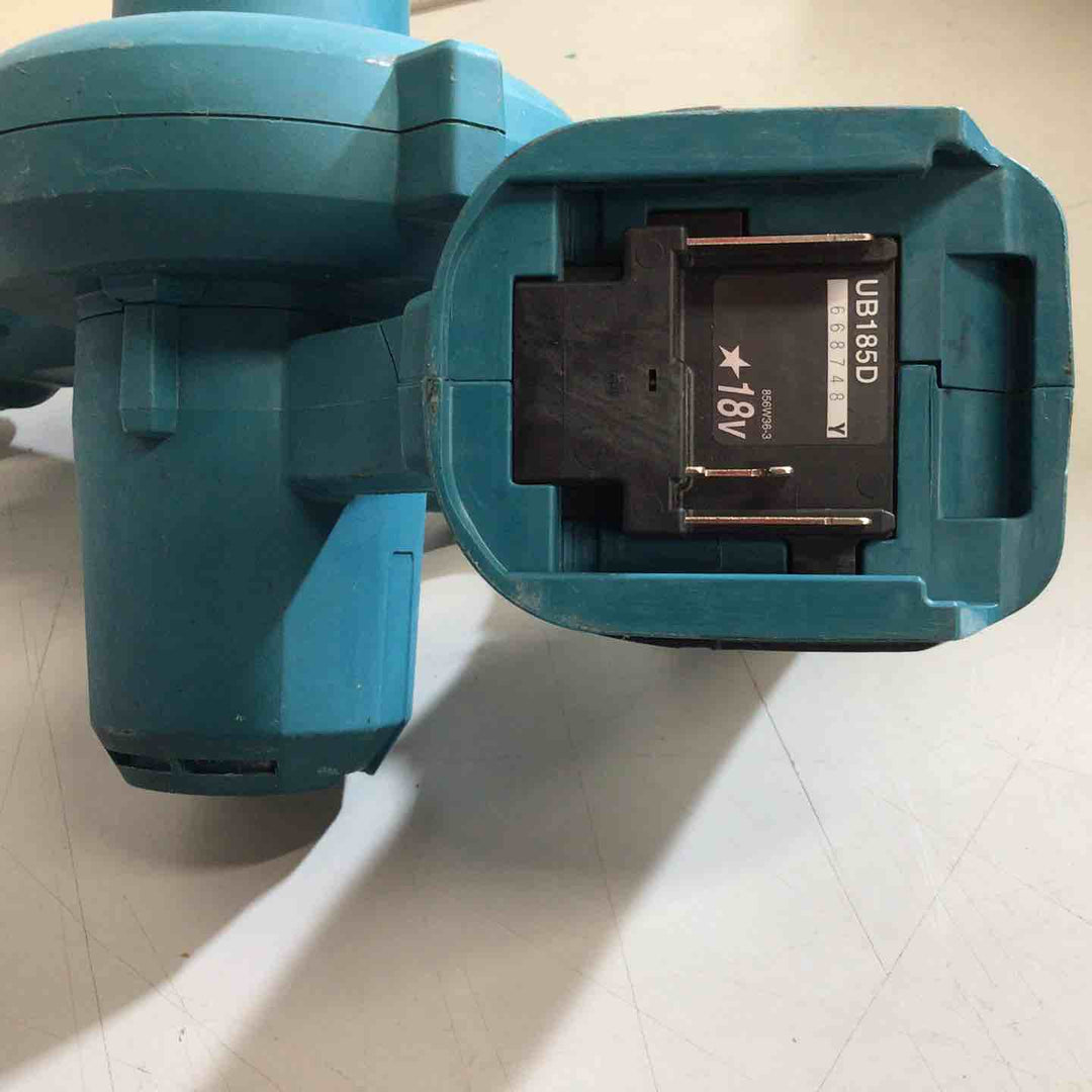 ★マキタ(makita) コードレスブロワ UB185DZ【戸田店】