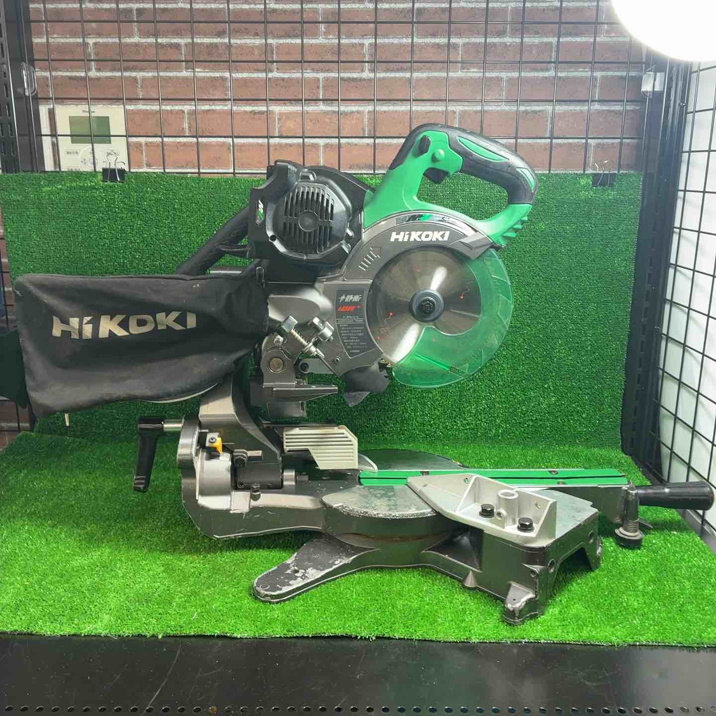 HiKOKI C3606DRB コードレス卓上マルノコ【船橋馬込店】【店頭取引限定】【中古】管理番号：ITEQ61K1QTGY ◇HiKOKI ハイコーキ 36V 165mm コードレス卓上スライド丸のこ