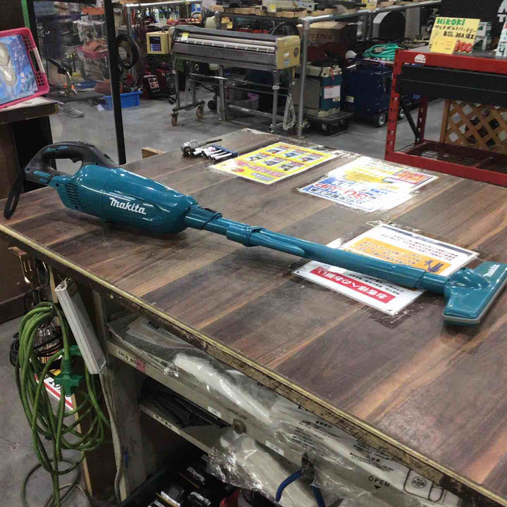 ☆マキタ(makita) コードレスクリーナー CL280FDZ【川口店】