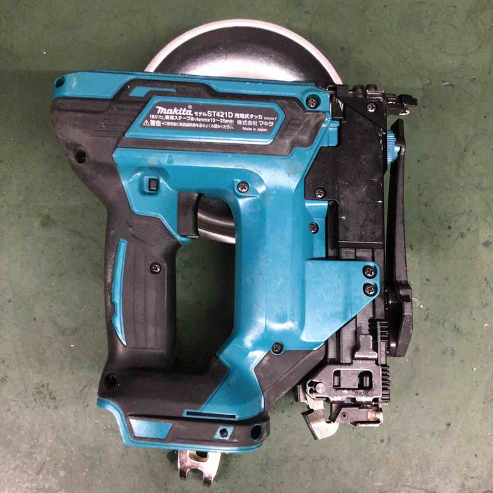 ★マキタ(makita) コードレスタッカー ST421DZ 本体のみ【戸田店】