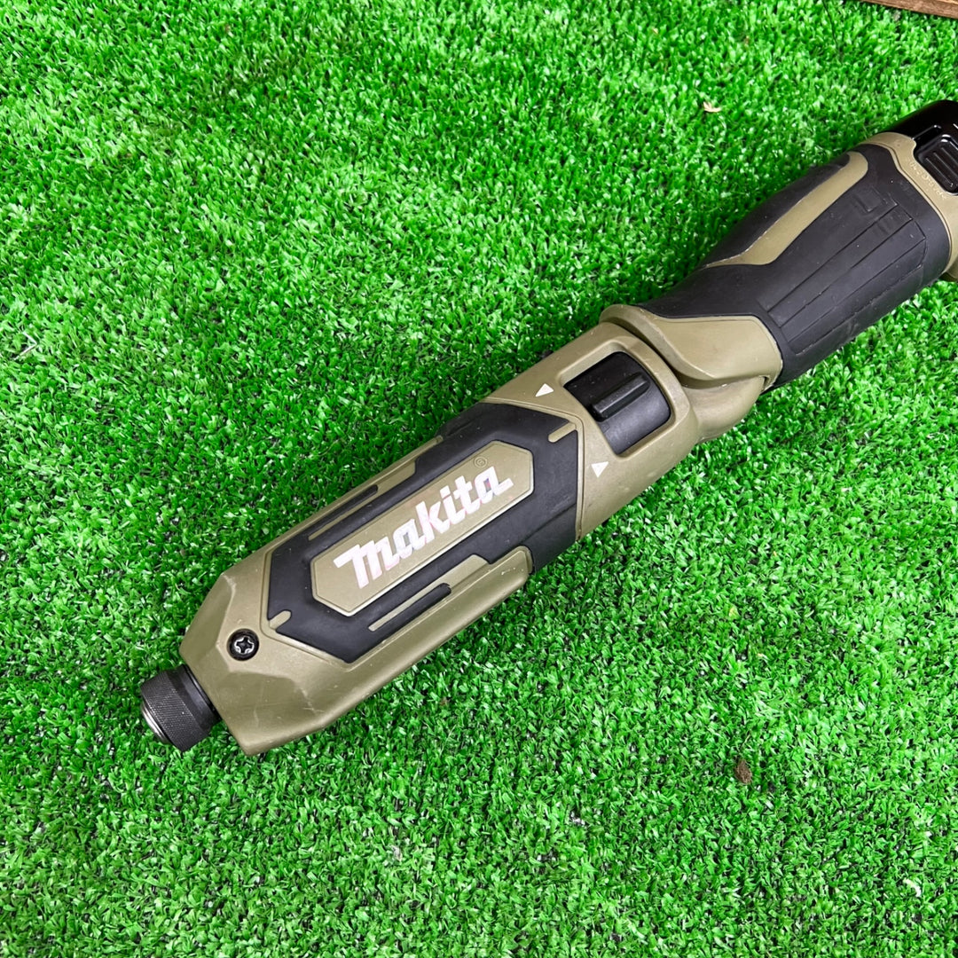 ○マキタ(makita) コードレスペンインパクトドライバー TD022DZO バッテリー・充電器各1個付き【桶川店】