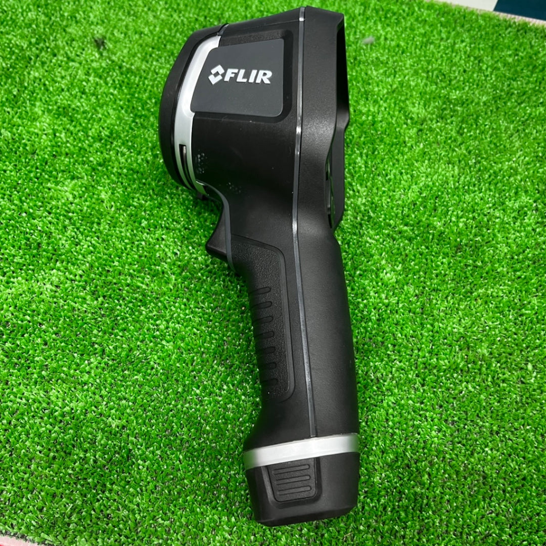【中古美品】FLIR 赤外線サーモグラフィーカメラ E4 【草加店】