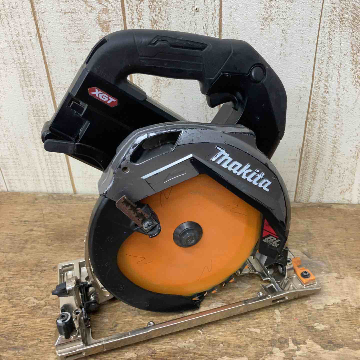 中古品】☆マキタ(makita) コードレス丸のこ HS001GZ 40V 本体のみ【柏 