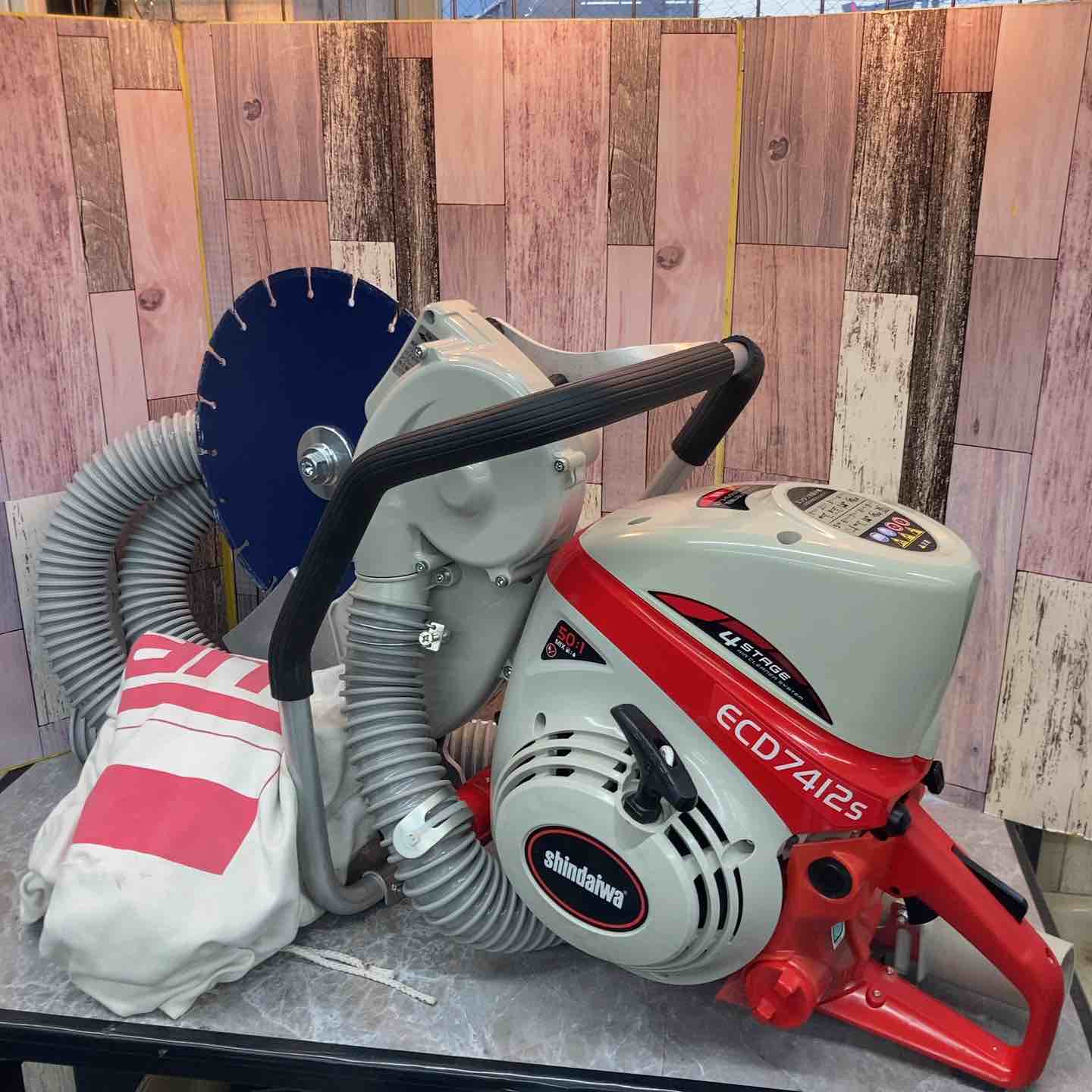 ◇新ダイワ 集塵式エンジンカッター ECD7412S【八潮店】 – アクト