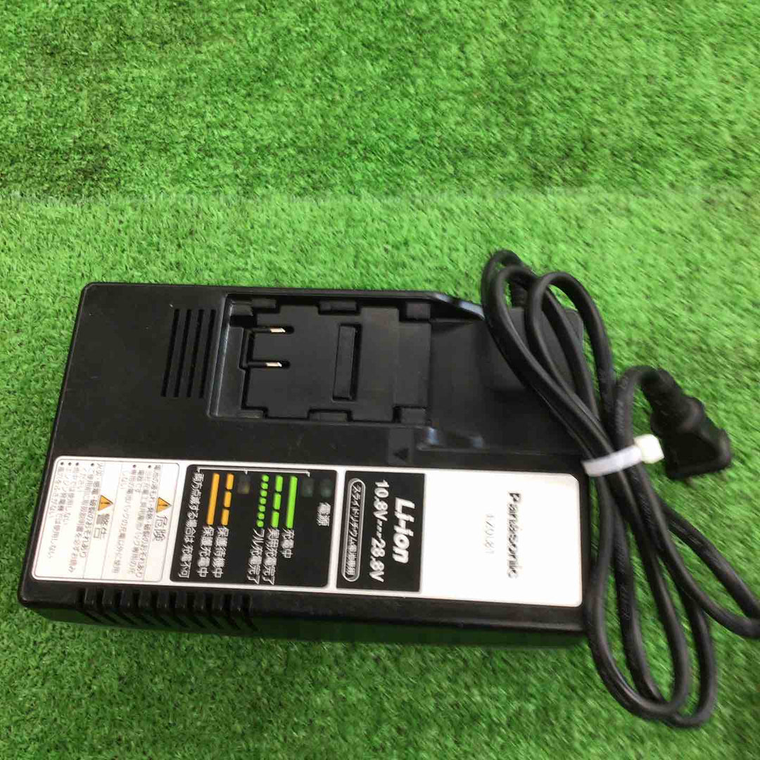 ◇パナソニック(Panasonic) コードレス角穴カッター 本体のみ EZ45A3X-B  ボードカッタ【桶川店】