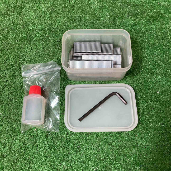 ★マキタ(makita) コードレスタッカ ST421DRG【岩槻店】