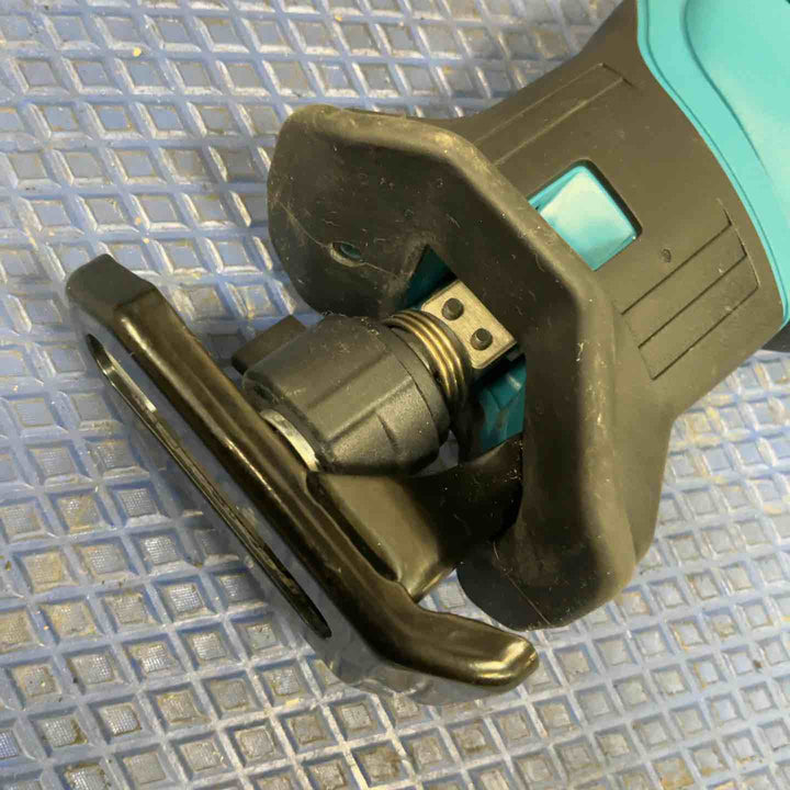 ★マキタ(makita) コードレスレシプロソー JR184DZT【草加店】