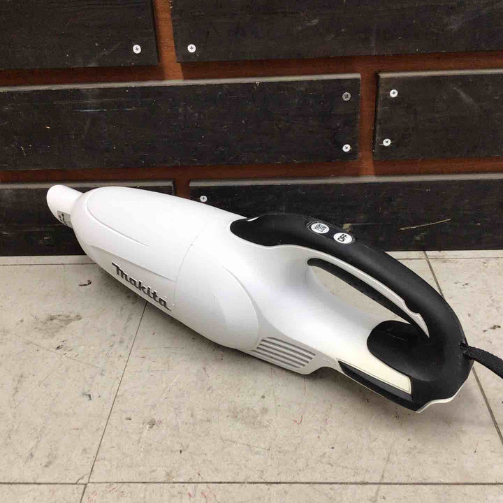 【現状品】 マキタ/makita コードレスクリーナー CL141FDZW 【鴻巣店】