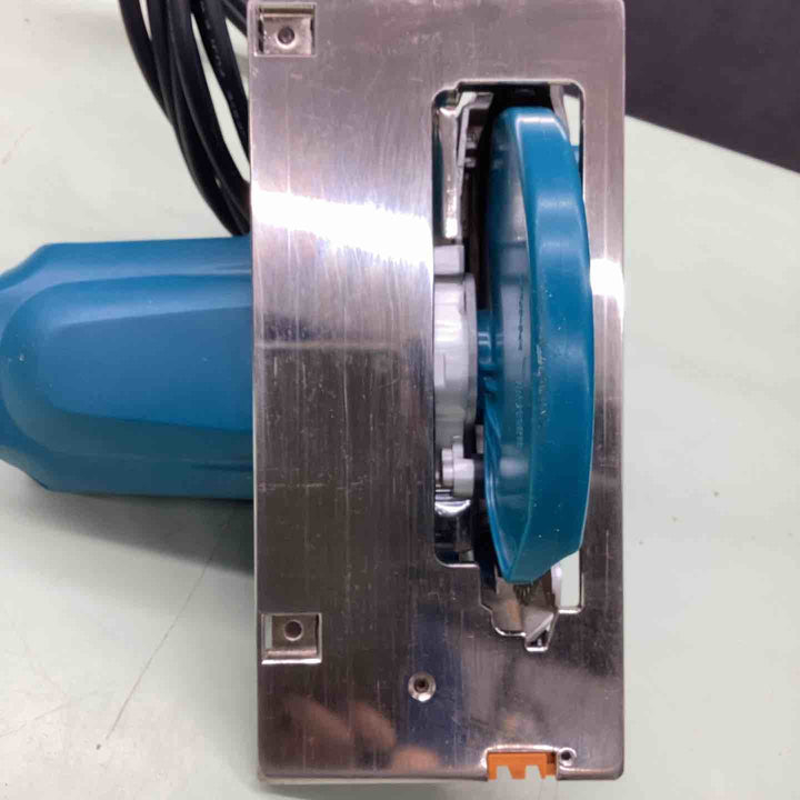 ★マキタ(makita) 電気マルノコ 5637BA【越谷店】