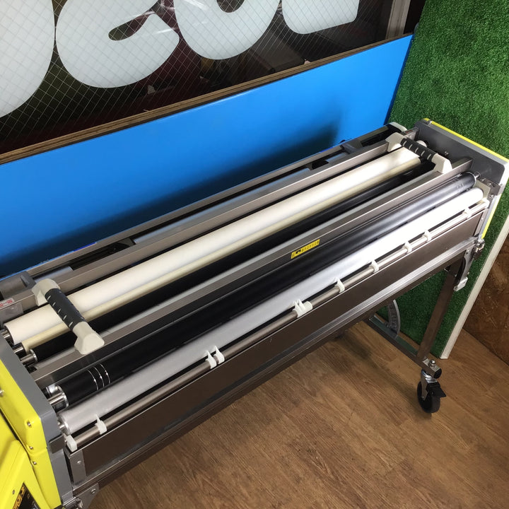 【美品/店頭受取り限定】★極東産機 自動壁紙糊付機 PrimeμⅢ μ3【岩槻店】